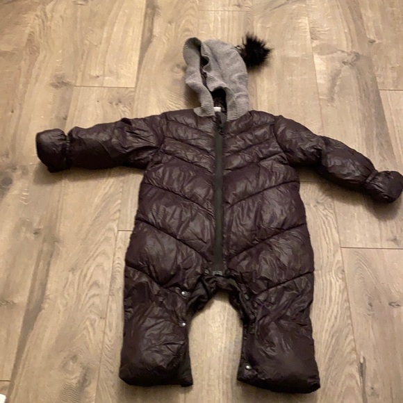 Snow suite never worn - Picture 1 of 7